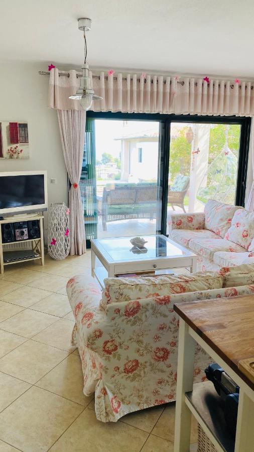 Detached Villa With Sea View Ханиоти Экстерьер фото